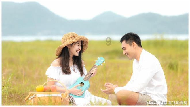 画线接蓝色球